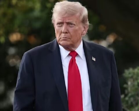 Tramp zapretio EU zbog „pljačke američkih kompanija“