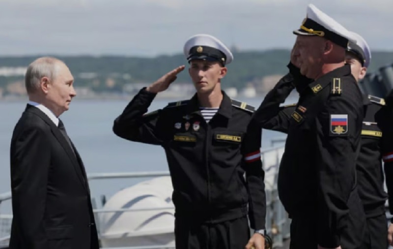 Putin upozorava Evropu: „Ako počnu da otimaju naše brodove, odgovorićemo istom merom“