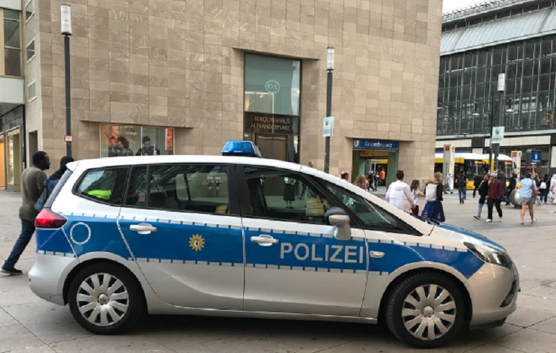 Berlin ne može da deportuje migrante jer su policijska vozila neispravna, piše Velt