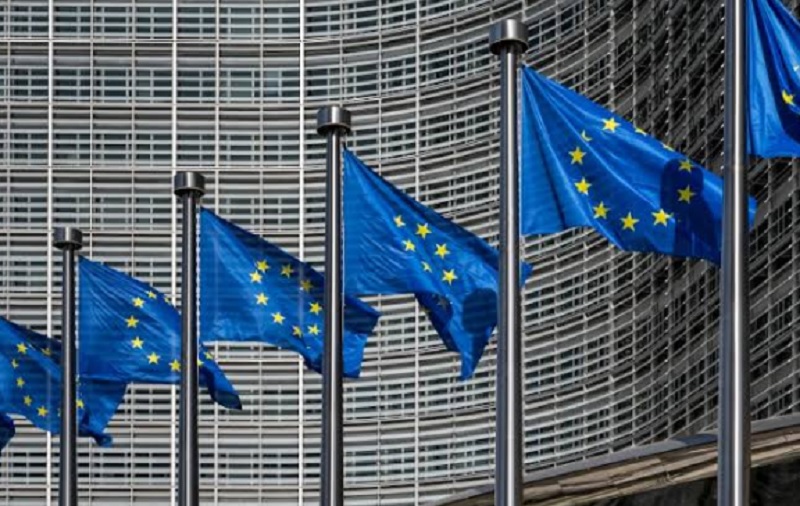 Pod Trampovim pritiskom, EU odustaje od digitalnog poreza i uvodi namet za velike kompanije