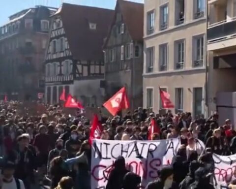 Tramp za nerede u Francuskoj okrivio masovne migracije
