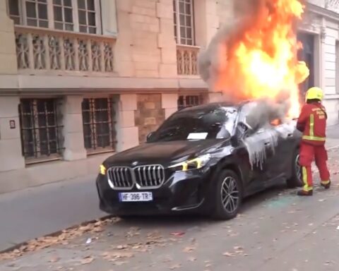 Novi sukobi u Francuskoj: Peti talas protesta prerastao u obračune s policijom