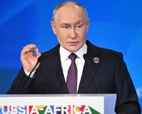 Putin nazvao Maska "pravim genijem" i pohvalio ruski odgovor na Starlink
